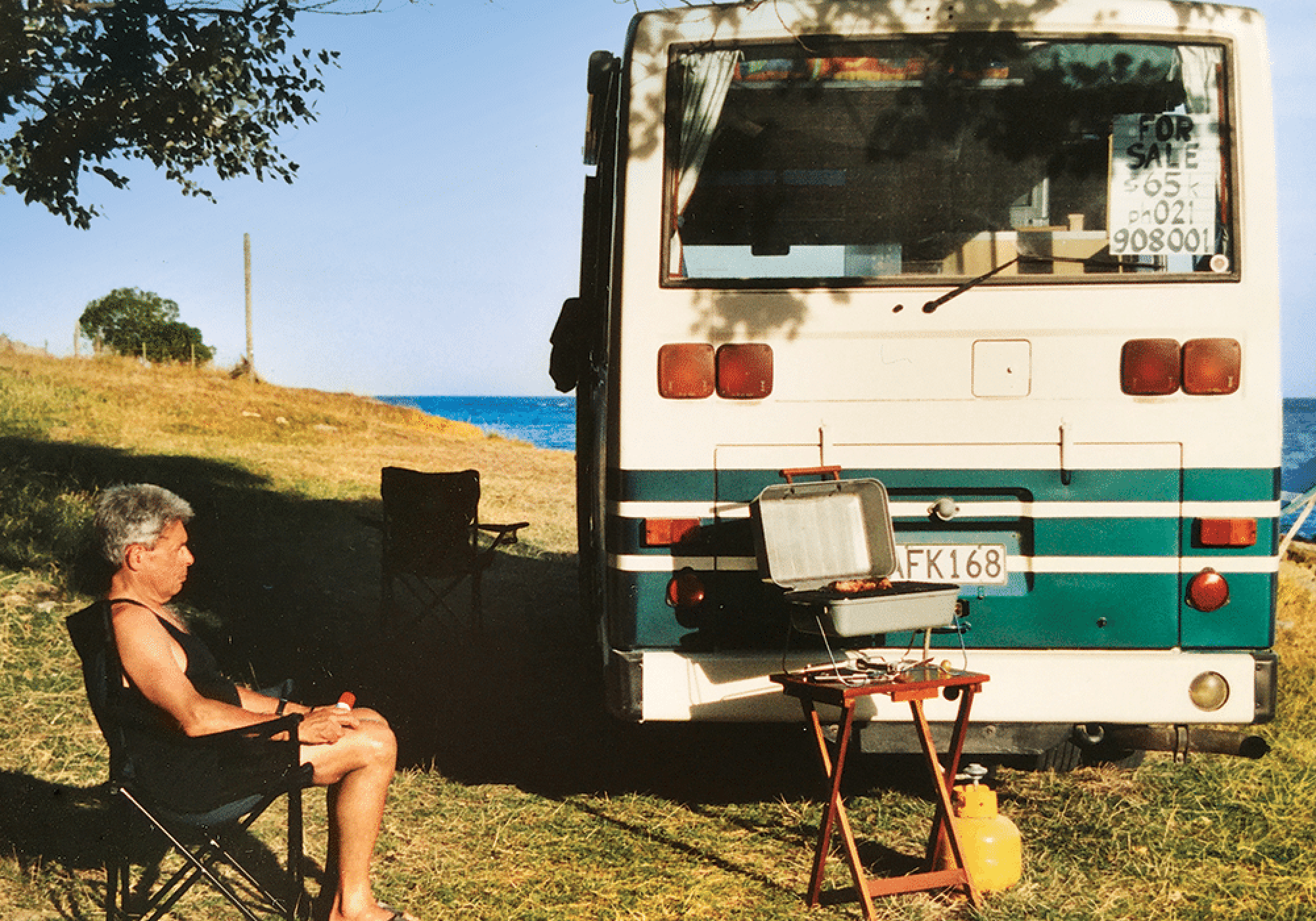 BILL ON CHICKEN COOKING DUTY IN NELSON IN 1997