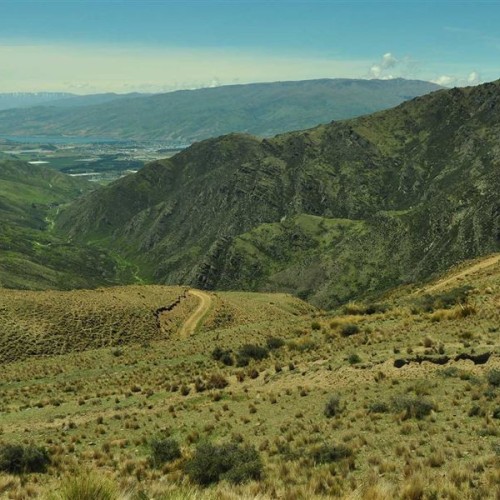 'Long Gully bluffs from Slapjack Saddle Track'
