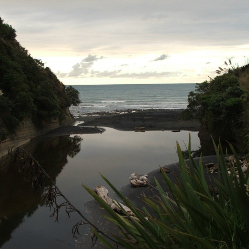 'Black sands stream'