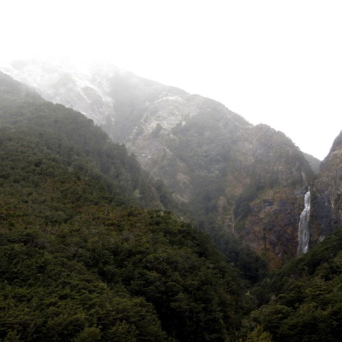 'Devil's Punchbowl Falls'