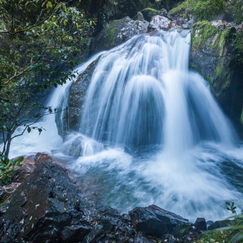 'Devil's Punchbowl Falls'