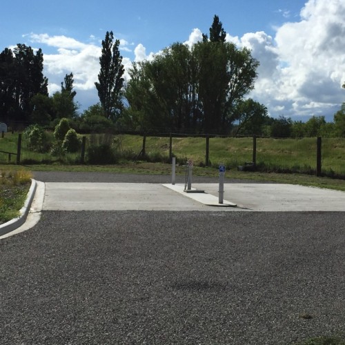 Great access both sides