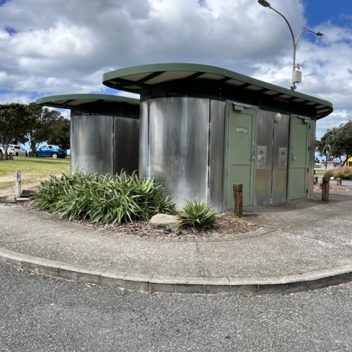 Good toilets right there.